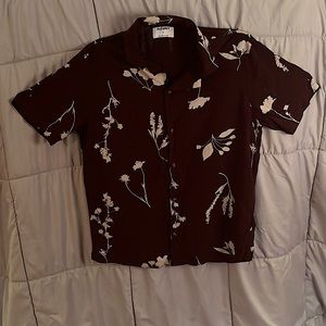 Mahogany floral print shirt from old Navy in a size medium